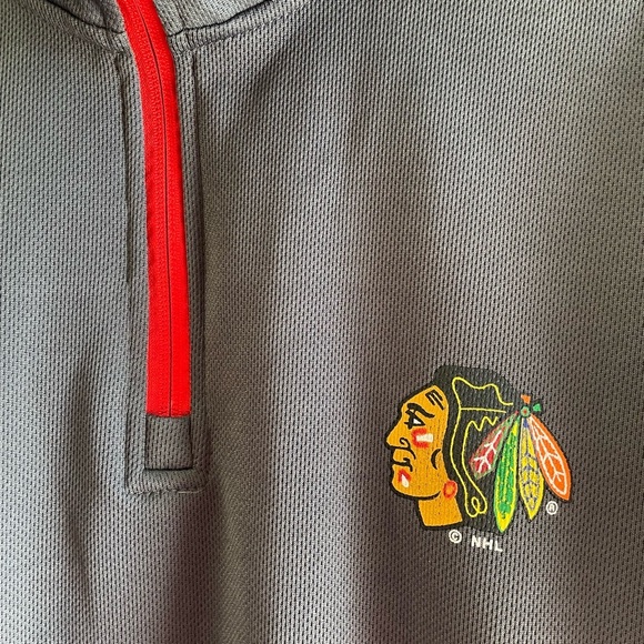 Men's NHL Chicago Blackhawks Quarter-Zip in Size M - Picture 3 of 5